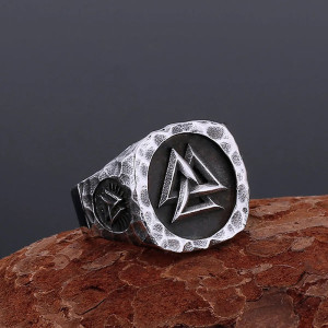 Bague Viking "Sceau du Valknut Ancien"