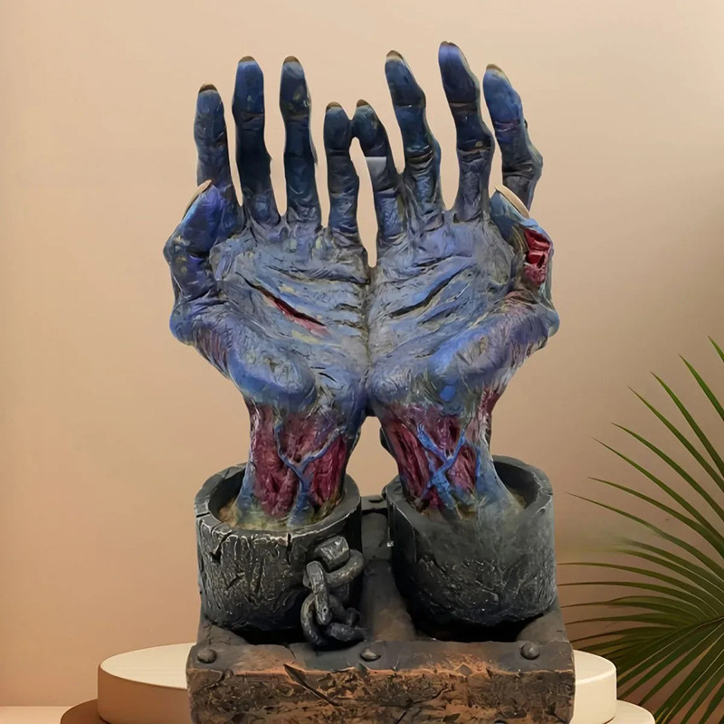 Décoration Tête de Mort Mains Maudites Enchaînées