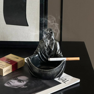 Cendrier Goth Faucheuse Silencieuse des Cendres