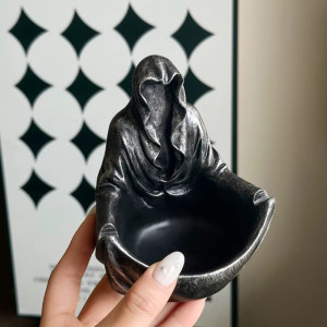 Cendrier Goth Faucheuse Silencieuse des Cendres