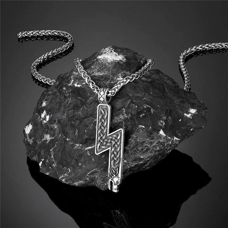 Collier Viking Rune Éclair Tressée du Loup Sacré Couleur Argent
