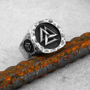 Vue Laterale Bague Viking "L'Éclat d'Asgard"