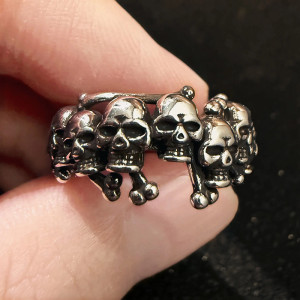 Avant Bague Tête de Mort "Couronne de Crânes Macabres"