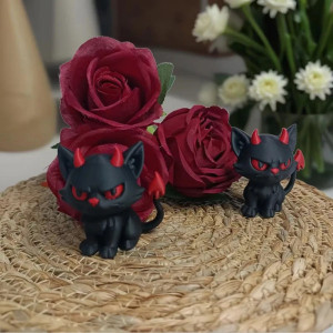 Vue de face Figurine Goth Chat Démon Miniature Malicieux