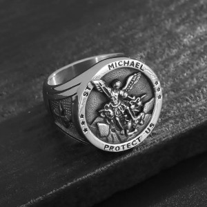 Bague Motard Saint Michel "Archange Protecteur “Protect Us” Couleur Argent