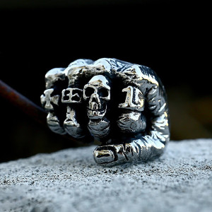 Avant Bague Tête de Mort "Poing Brut Skull Rider"