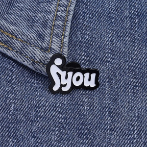Pins Rebelle Fun "Fuck You Cartoon"