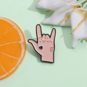 Vue de Face Pins Heavy Metal Rock Army 'Main Devil Horns Love Army Tattoo"