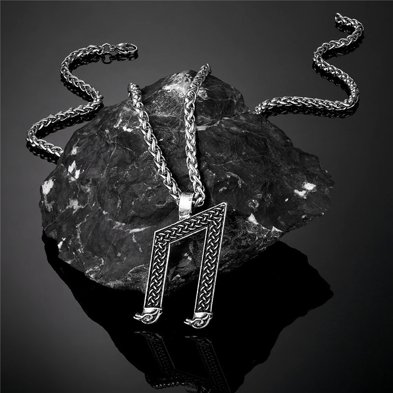 Collier Viking Rune Uruz Héritage des Anciens Couleur Argent