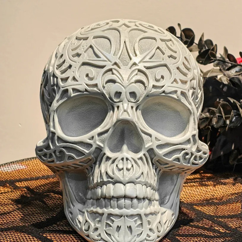 Crâne Décoratif Tête de Mort Dentelle Macabre Blanche