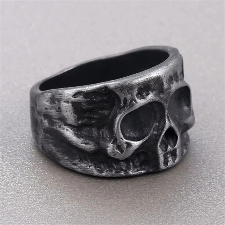 Vue Laterale Bague Tête de Mort "Crâne Brut Décharné"