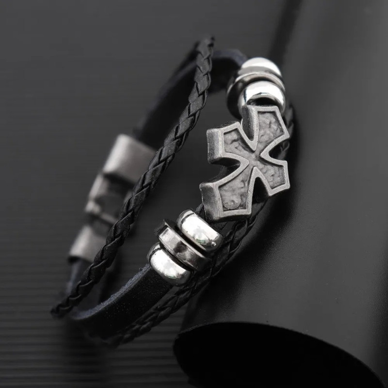 Magnifique Bracelet Templier Gothique “Croix du Gardien Noir”