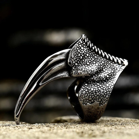 Vue laterale Bague Aigle THE RAPTOR | Anneau Serre d’Aigle Gothique
