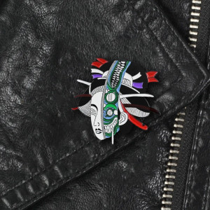 Avant Pins Broche Japonaise Gothique “Geisha Oni Cybernétique”