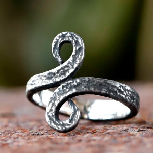 Avant Bague Rock Spirale Forgée - Métal Noir Brut