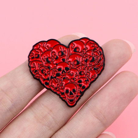 Pins Broche Tête de Mort “Cœur des Âmes Damnées”