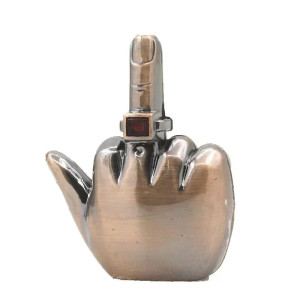 Briquet Mort Main Provocatrice “Doigt d’Honneur Rebelle” Couleur or