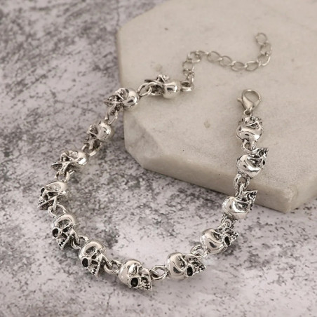 Vue de face Bracelet Tête de Mort "Chaîne des Âmes Rebelles"