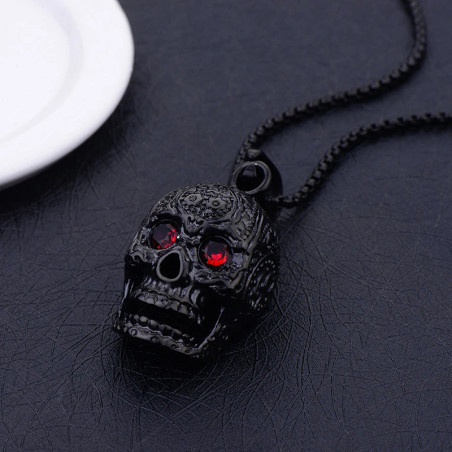 Vue de face Collier Tête de Mort Calavera "Regard Rubis" - 3 couleurs au choix !