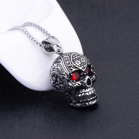 vue laterale Collier Tête de Mort Calavera "Regard Rubis" - 3 couleurs au choix !