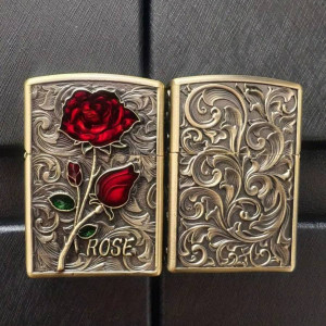 Vue Avant et Arrière du Briquet Rock Rose Gravée Gothique “Rose Éternelle” Couleur rouge