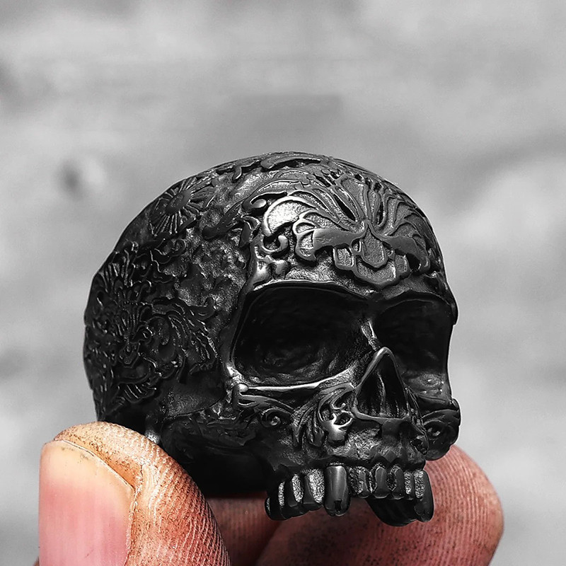 Bague Tête de Mort Baroque “Crâne Sculpté des Ombres Royales” Couleur noir