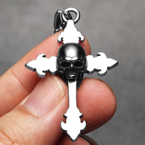 Collier Tête de Mort "Croix du Dernier Requiem"