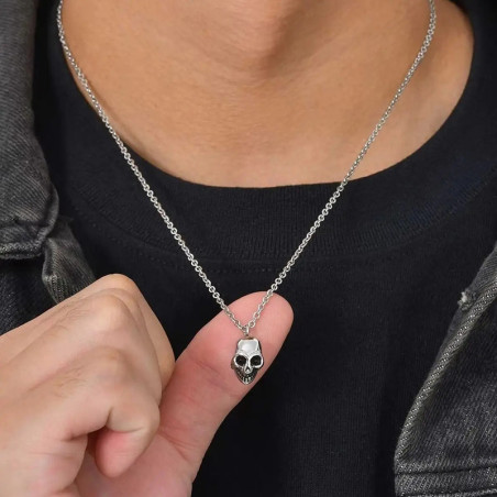 Vue Portee Collier Tête de Mort "Sourire de l'Outre-Tombe"