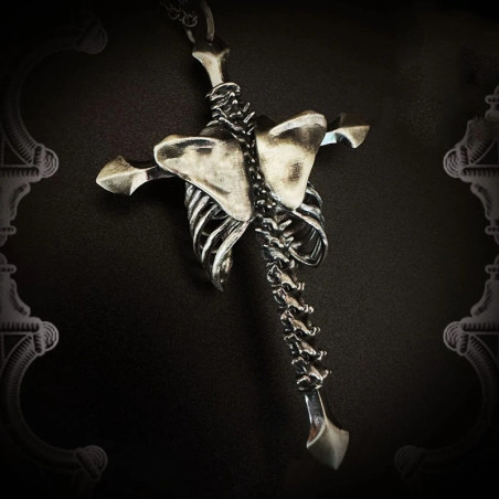 Pendentif Goth Rock Croix Cage Thoracique Tête de Mort