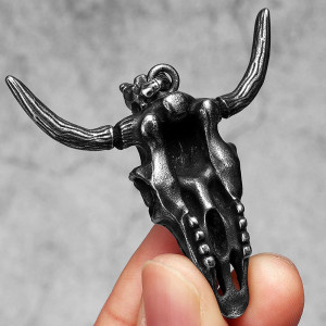 Vue Arrierre Collier Tête de Mort Crâne de Taureau