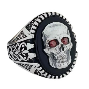 Vue generale Bague Tête de Mort Cabochon Onyx Yeux Rouges