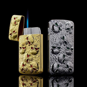Briquet Tête de Mort Multi-Crânes “Regard Inhumain” - 2 couleurs au choix !