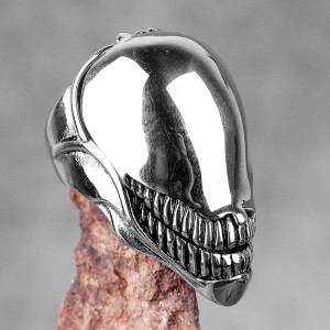 Avant Bague Tête de Mort Créature Alien