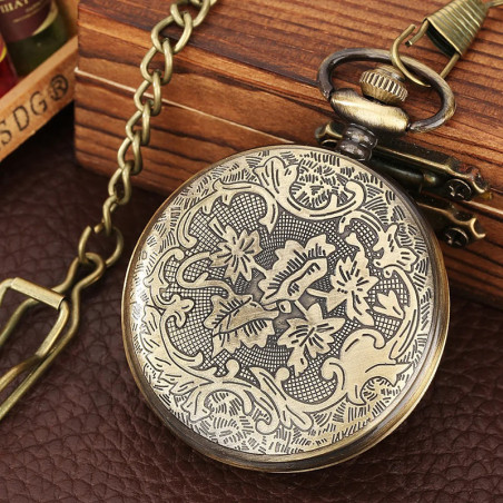 Vue Arrierre Montre à Gousset Tête de Mort Pirate en Bois