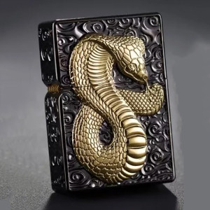 Briquet Tête de Mort Serpent Enroulé “Venin Éternel” Couleur Noir