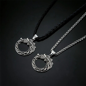 Collier Viking Jörmungandr Cercle Éternel - 2 versions au choix !