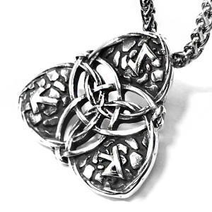 Vue detaille Collier Viking Triskel Runique des Trois Destins Modele 1