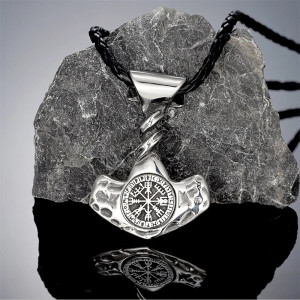 Collier Viking Marteau de Thor Vegvisir Gravé Modele 2