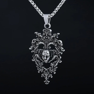 Vue de Face Pendentif Tête de Mort Baroque Gothique