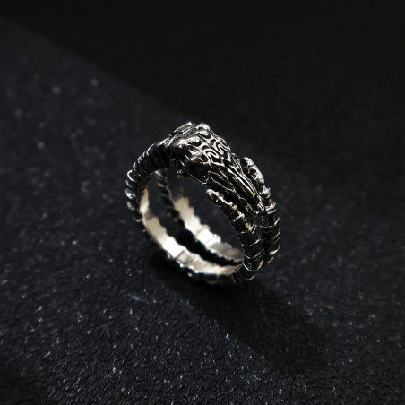Vue de face Bague Gothique Crâne de Bélier