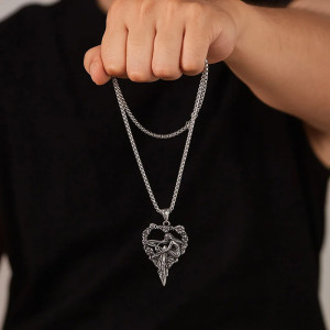 Pendentif Tête de Mort Sorcière Gothique