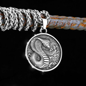 Pendentif Serpent Cobra Goth Rocck