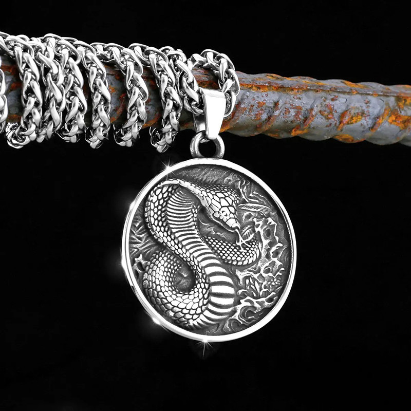 Pendentif Serpent Cobra Goth Rocck