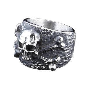 Vue Laterale Bague Pirate Tête de Mort et Os Croisés