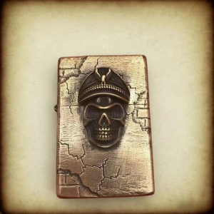 Briquet Tête de Mort Crâne Officier “Vestige de Guerre”