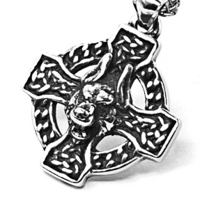 Vue generale Collier Viking "Fenrir" Croix Islandaise de Protection et Tête de Loup - 2 versions au choix !