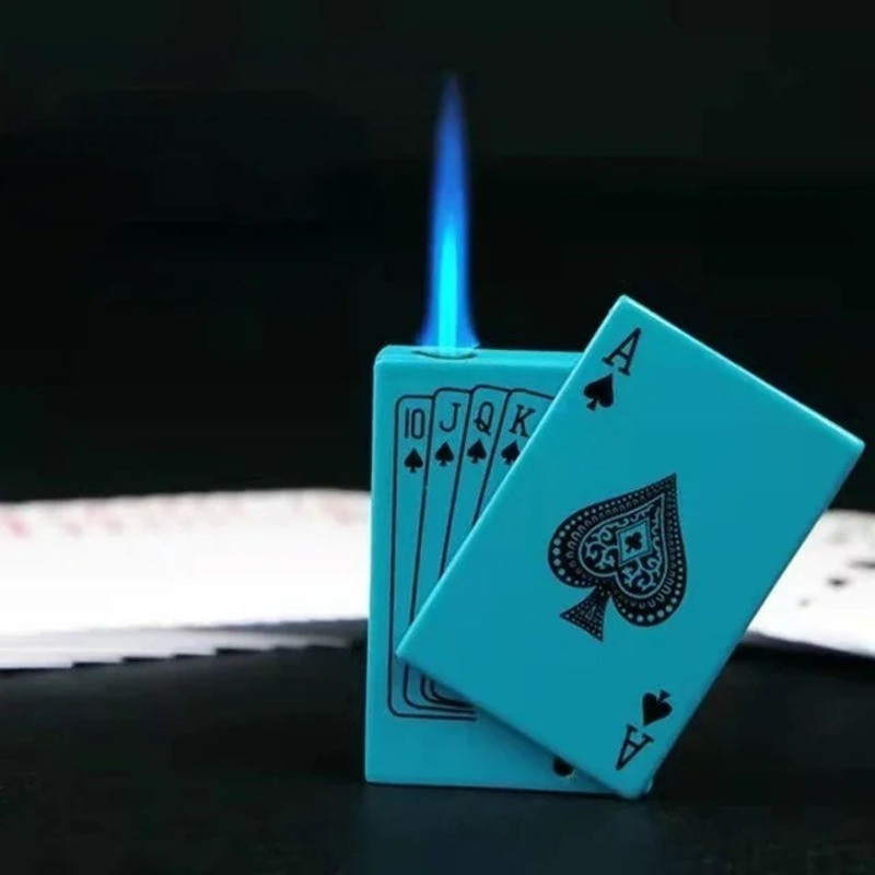Briquet Tête de Mort Cartes à Jouer “Main du Destin Noir” Couleur Bleu