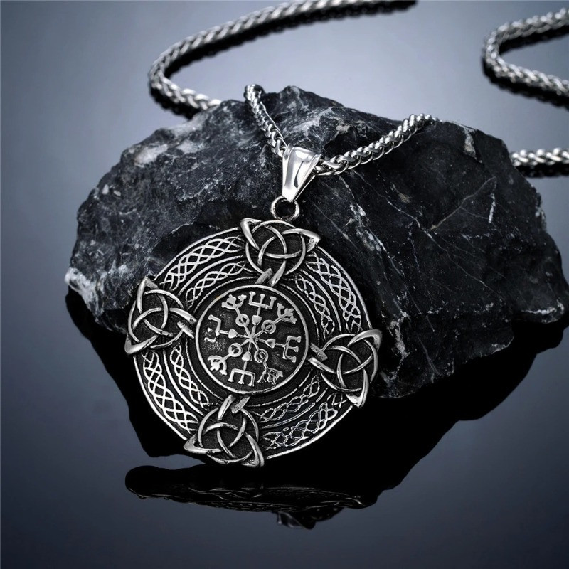 Collier Viking Pendentif Vegvísir - Boussole Nordique et Nœuds Celtiques Couleur Argent