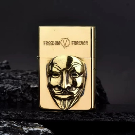 Briquet Tête de Mort Masque Vengeur “Liberté Éternelle” Couleur Or