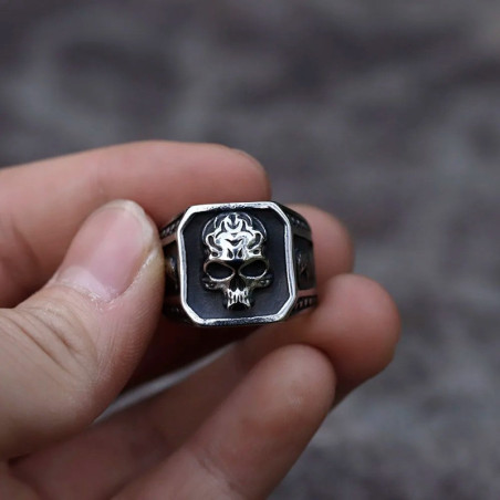 Bague Chevalière Crâne Infernal | Bague Gothique